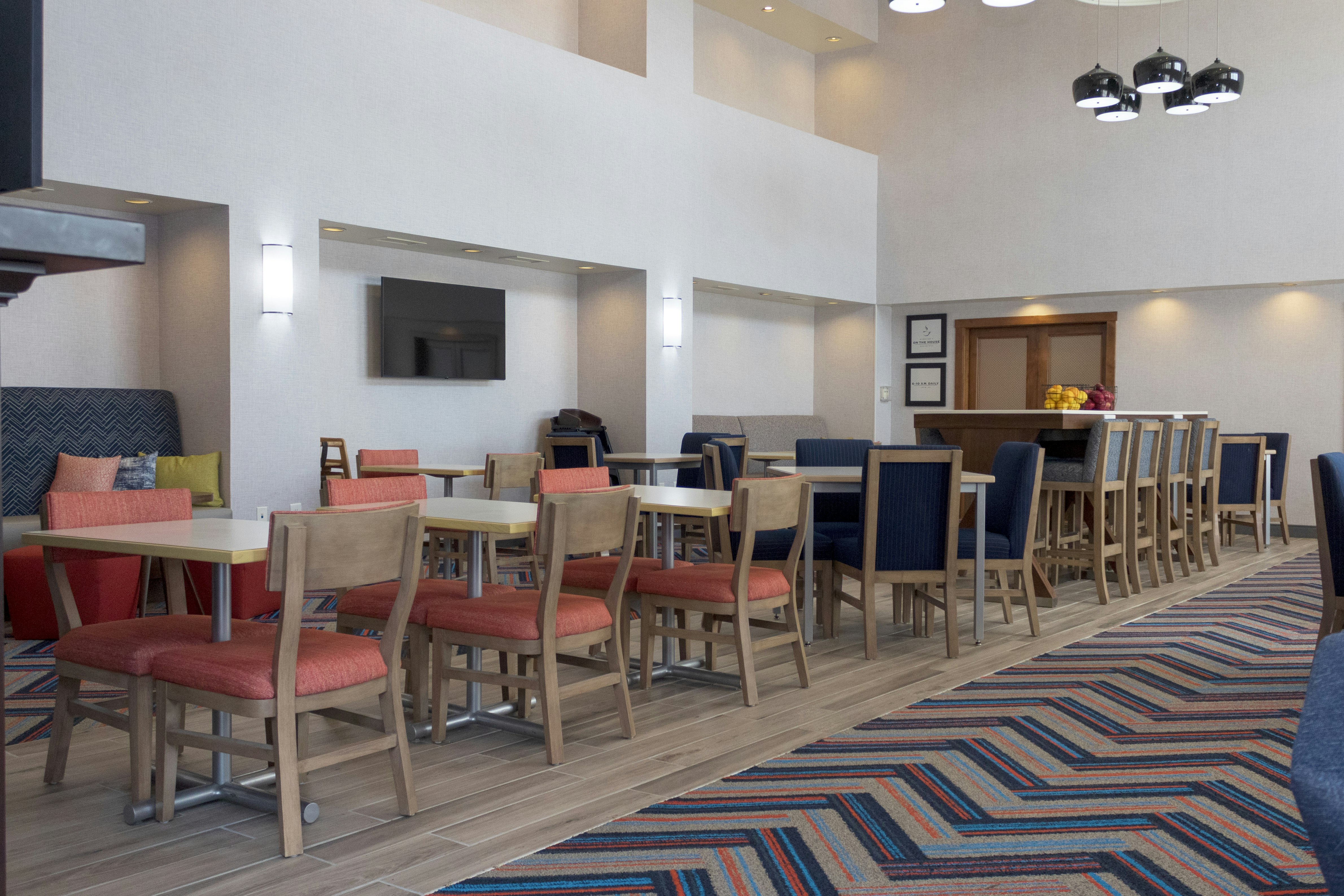 Hampton Inn & Suites Riverton 63/73