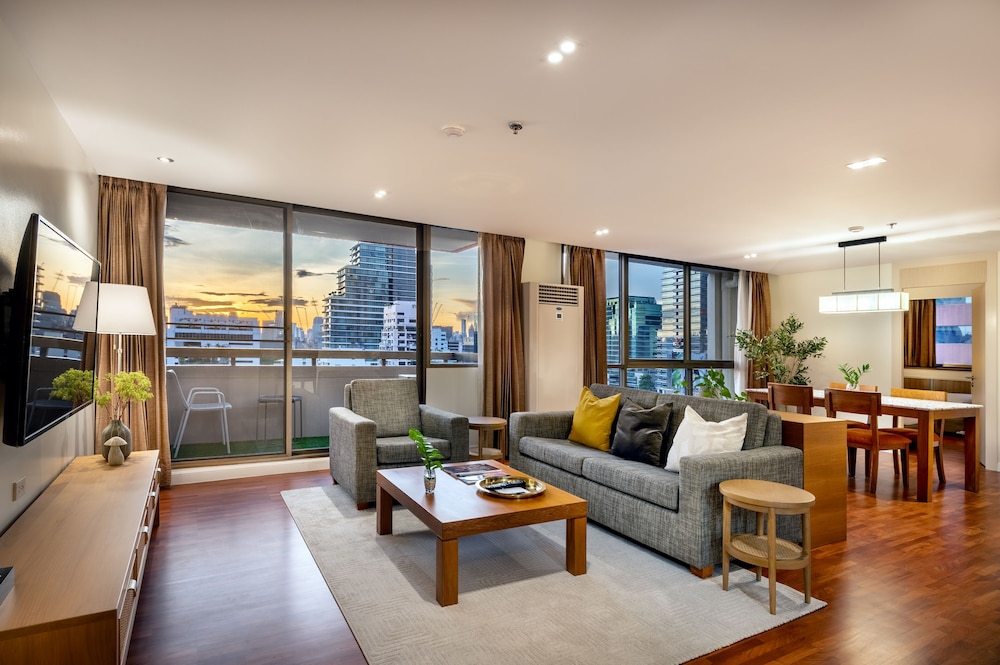 Bandara Silom Suites, Bangkok 51/78