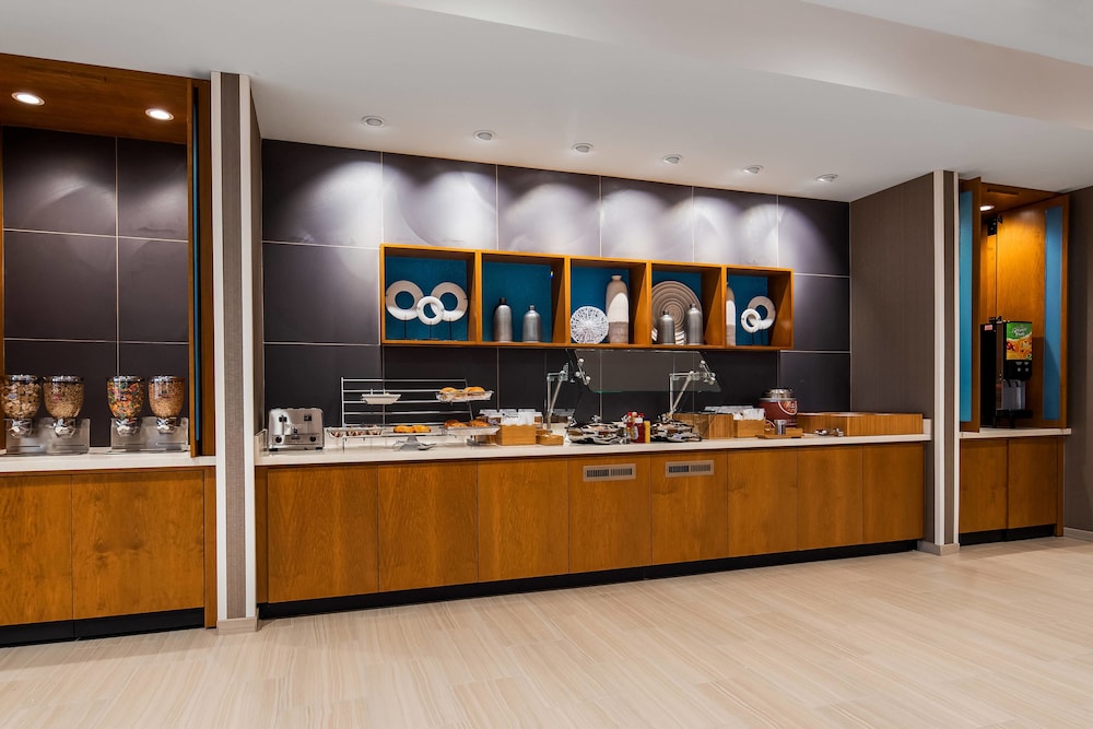 SpringHill Suites by Marriott Chambersburg 5/35