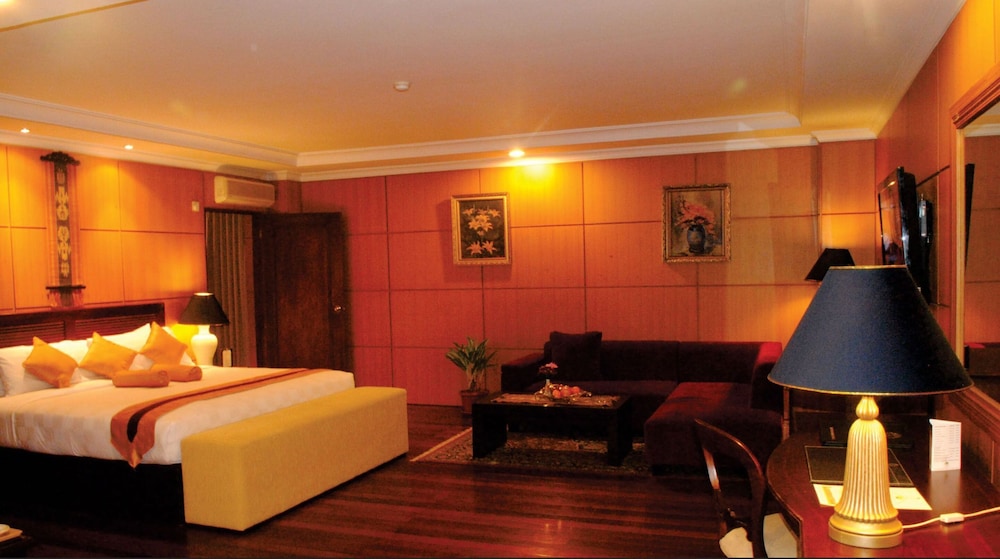 Hotel Bumi Senyiur 4/28