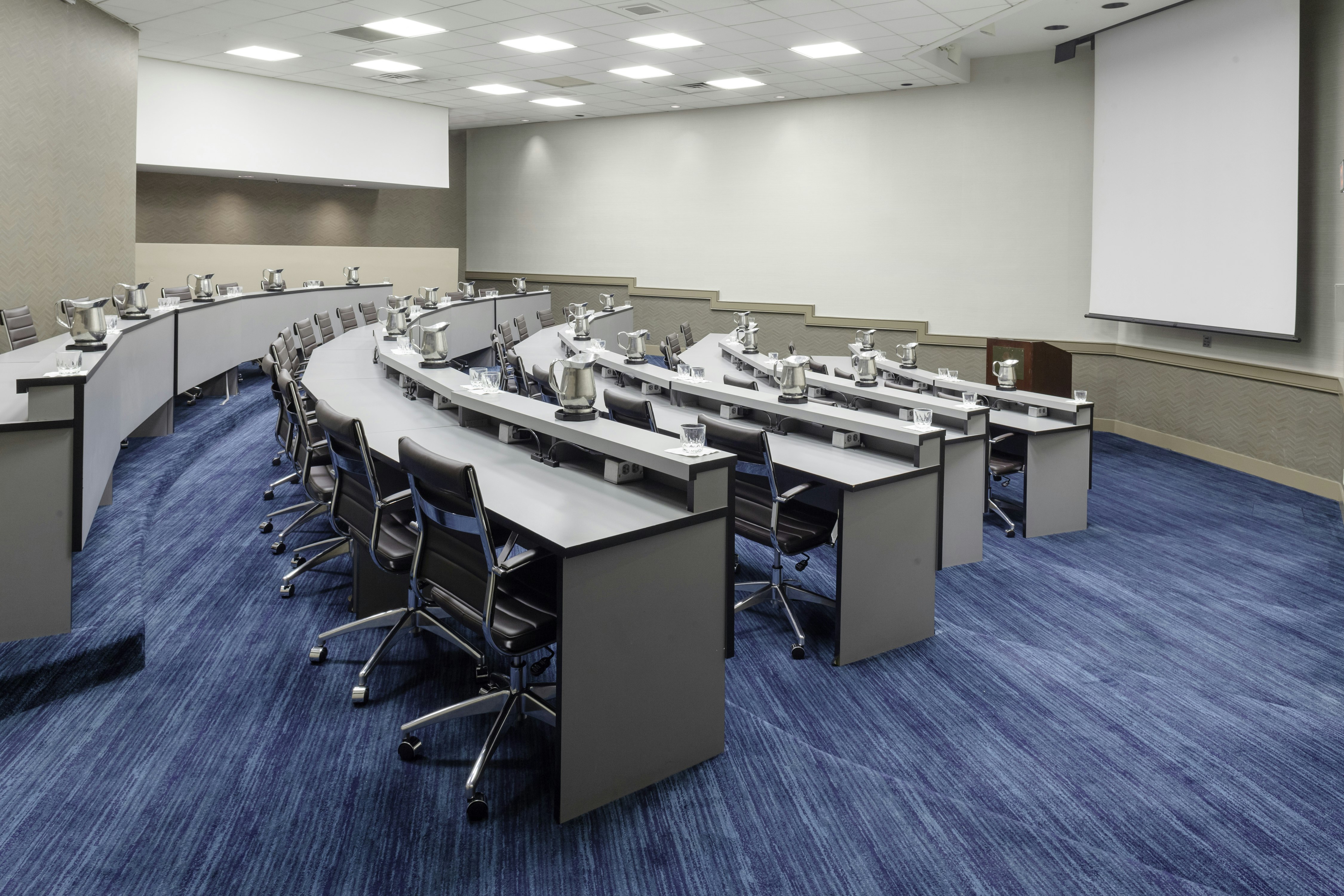 DoubleTree by Hilton Kansas City Overland Park 29/37