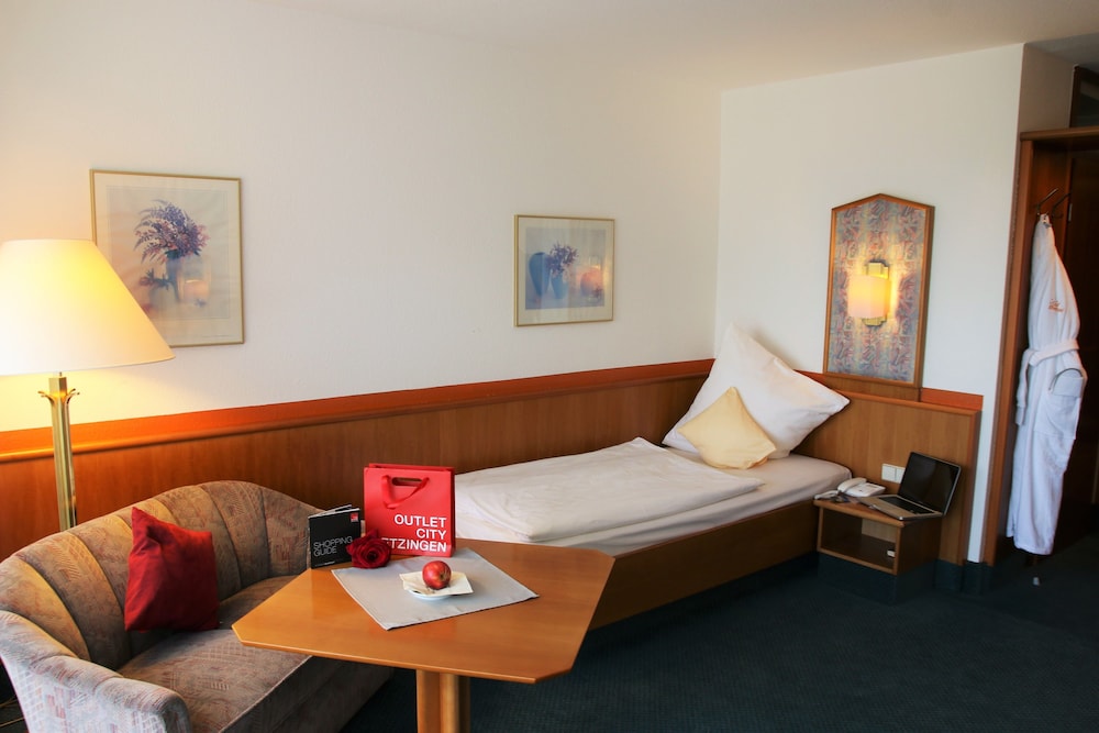 Graf Eberhard Hotel 46/70