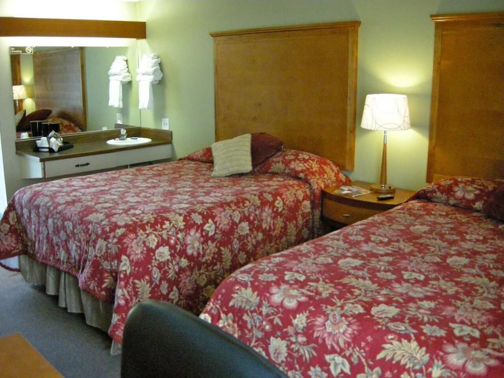 Columbia Gorge Inn 18/57