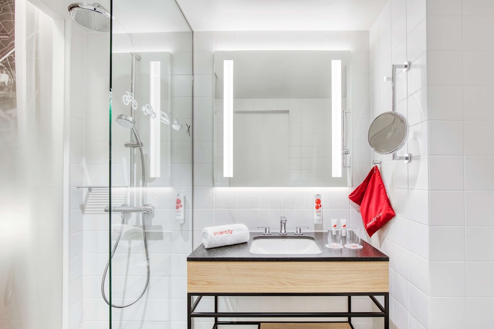 room, accessible