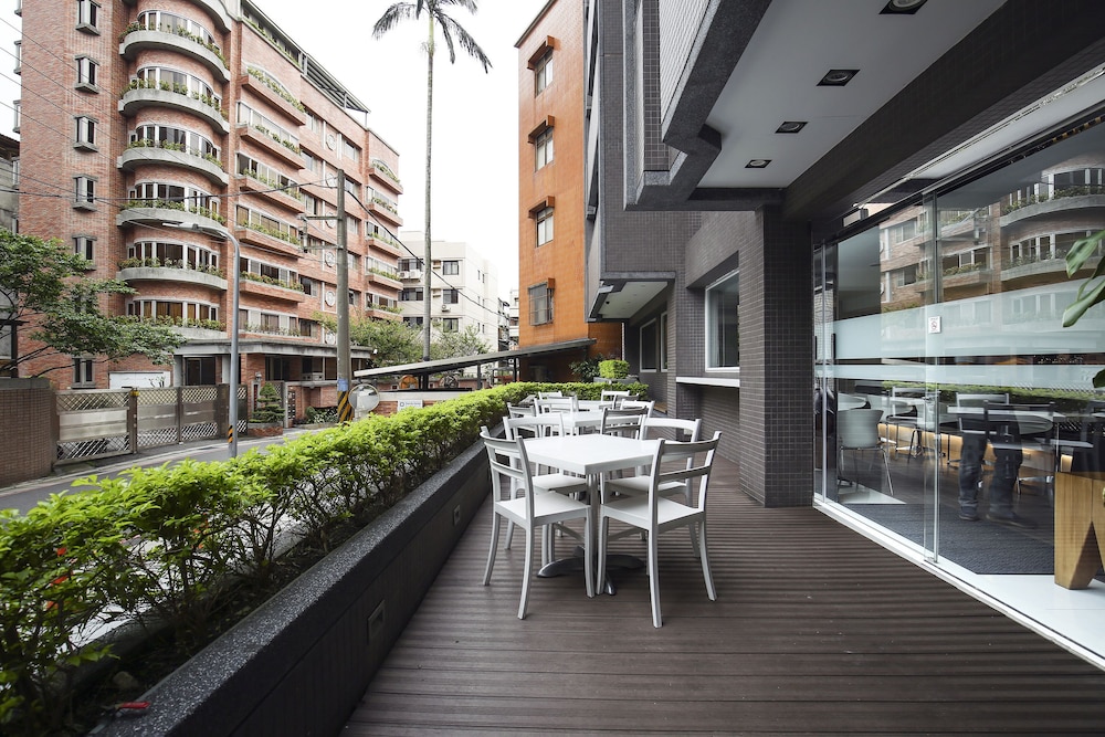 Dandy Hotel Tianmu Branch 65/73
