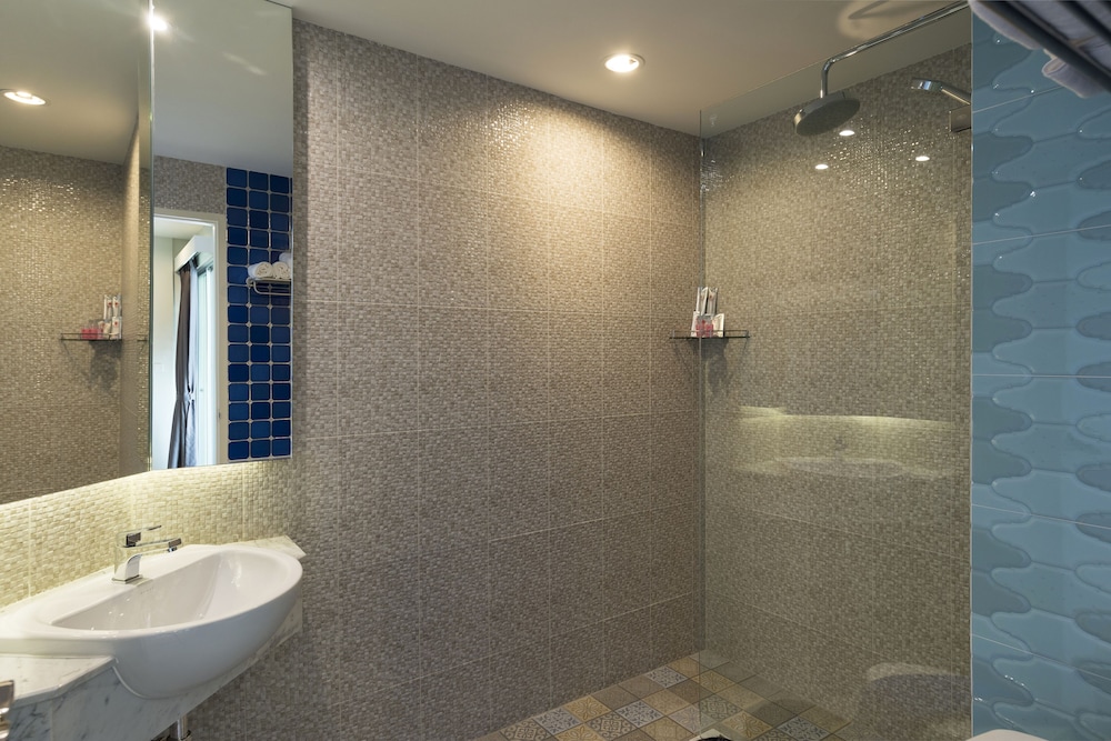 Zircon Hotel 24/53