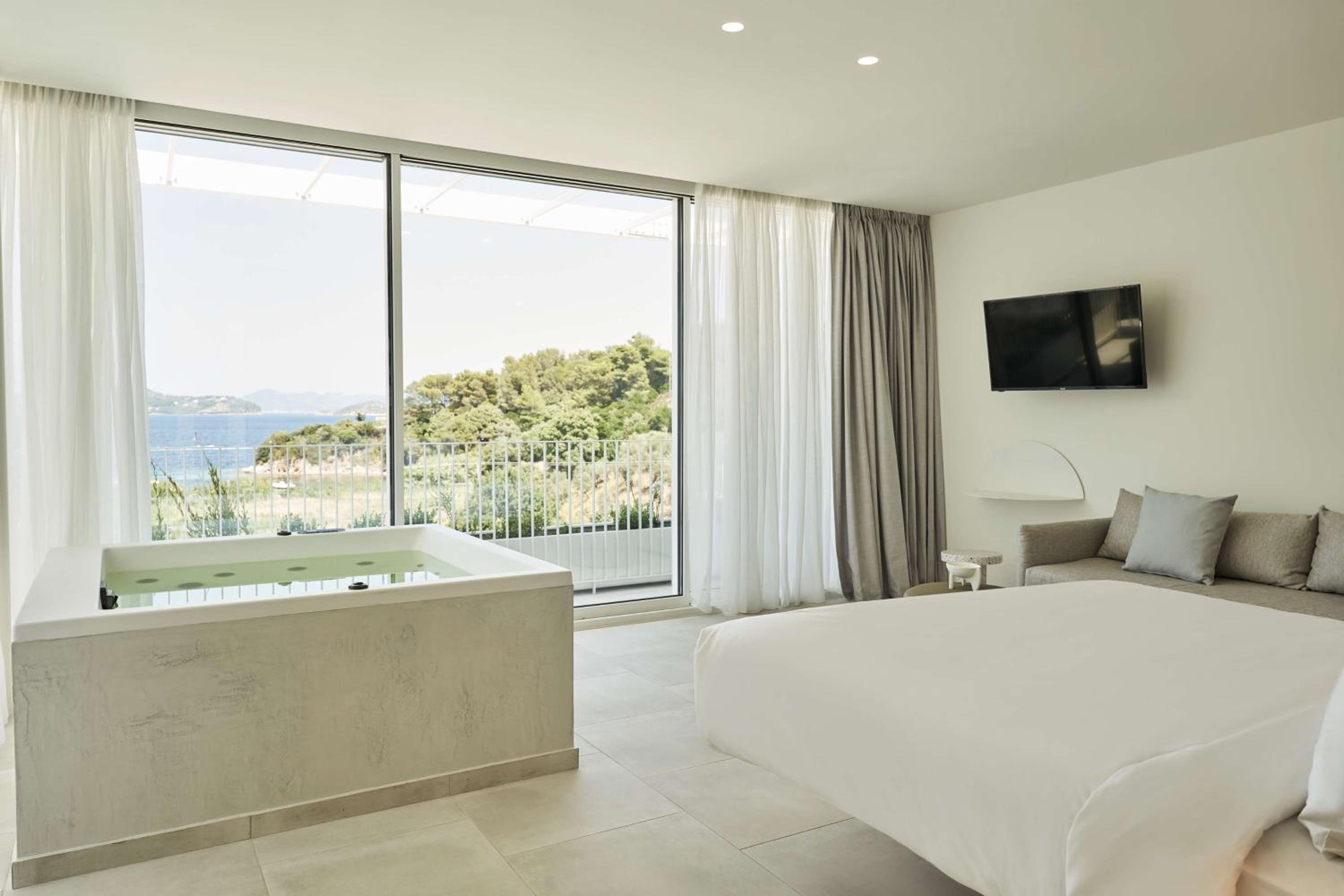 Roof Top, Suite, Double Bed, Sea View, Sofa, Hot Tub