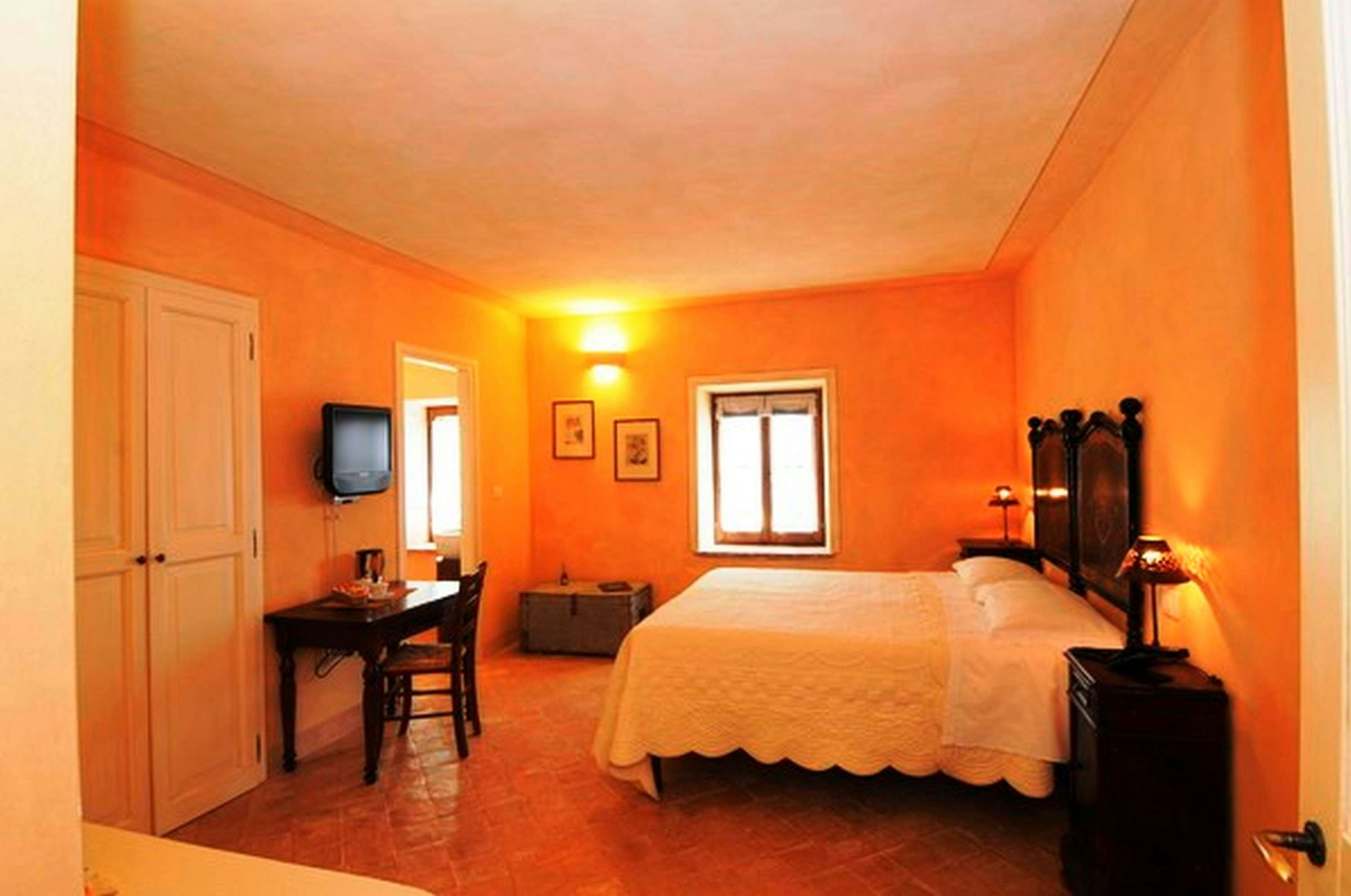 La Tavola Dei Cavalieri & Il Borgo 19/60
