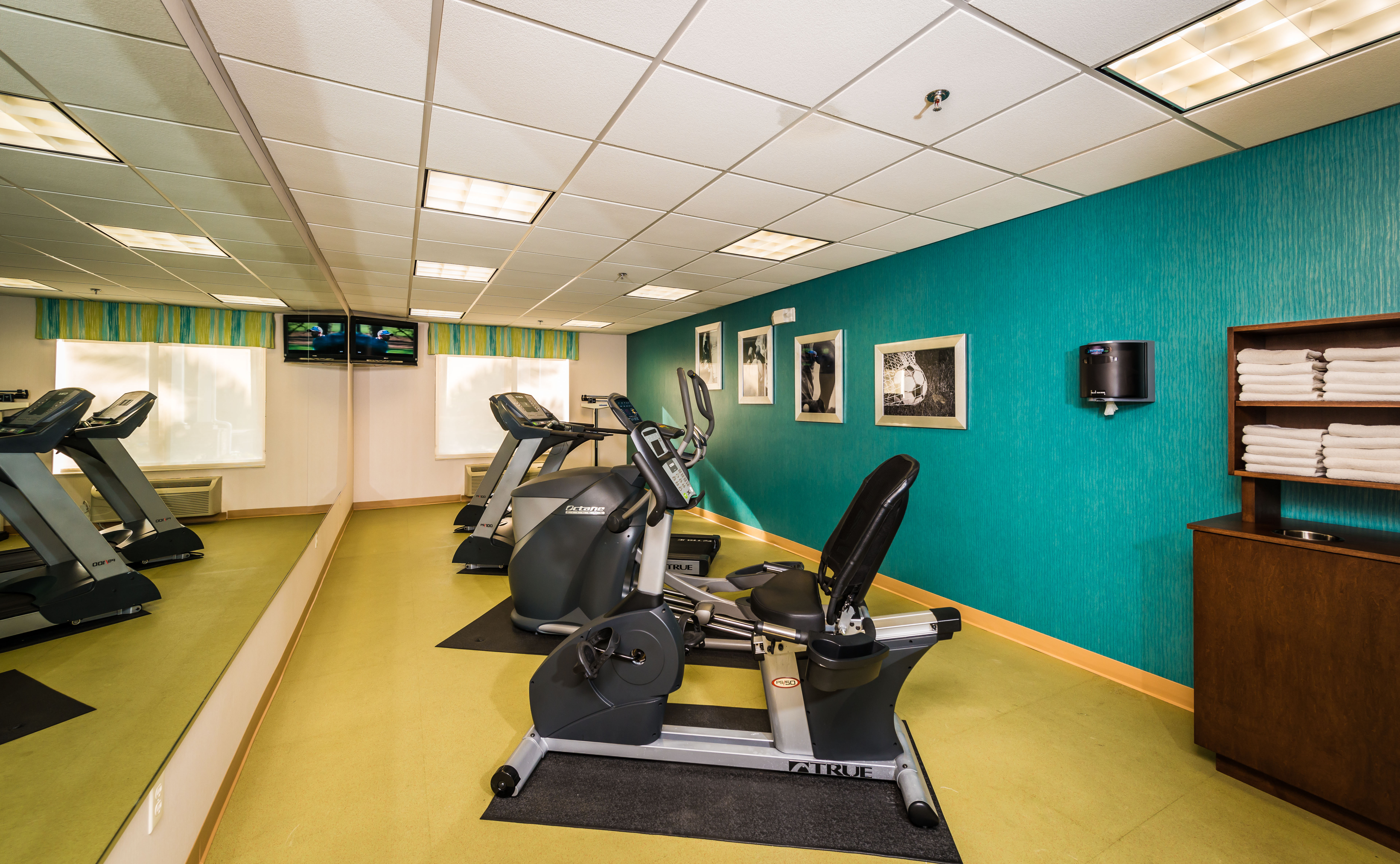 Holiday Inn Express & Suites Jacksonville - Blount Island, an IHG Hotel 40/80