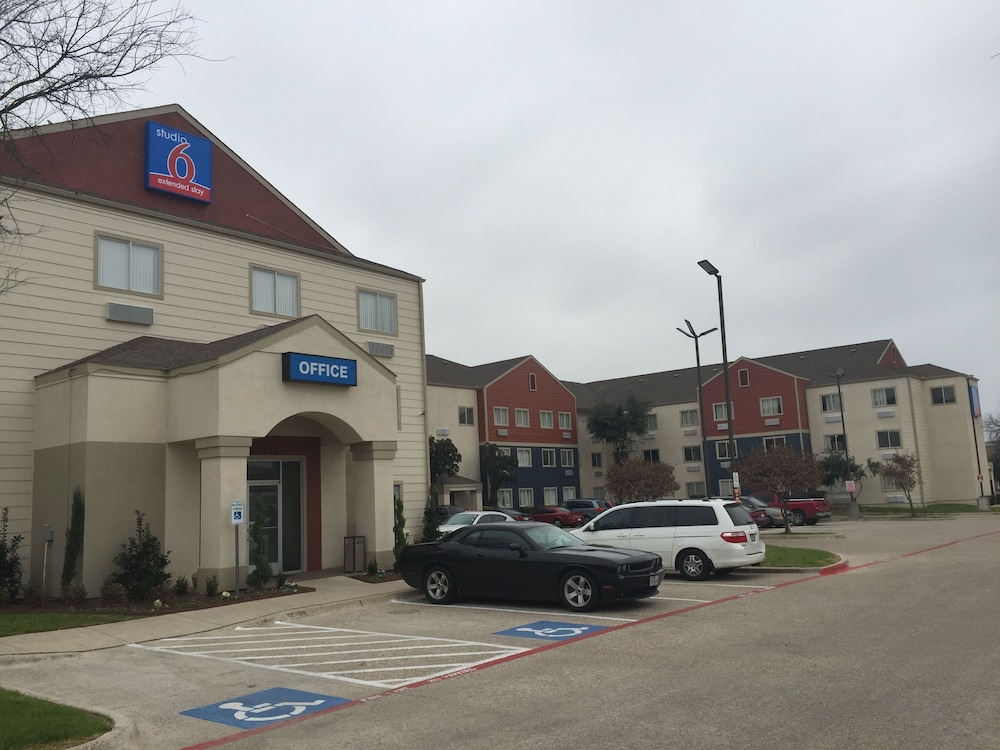 Studio6 Dallas, TX酒店(Studio6 Dallas, TX) 图片3