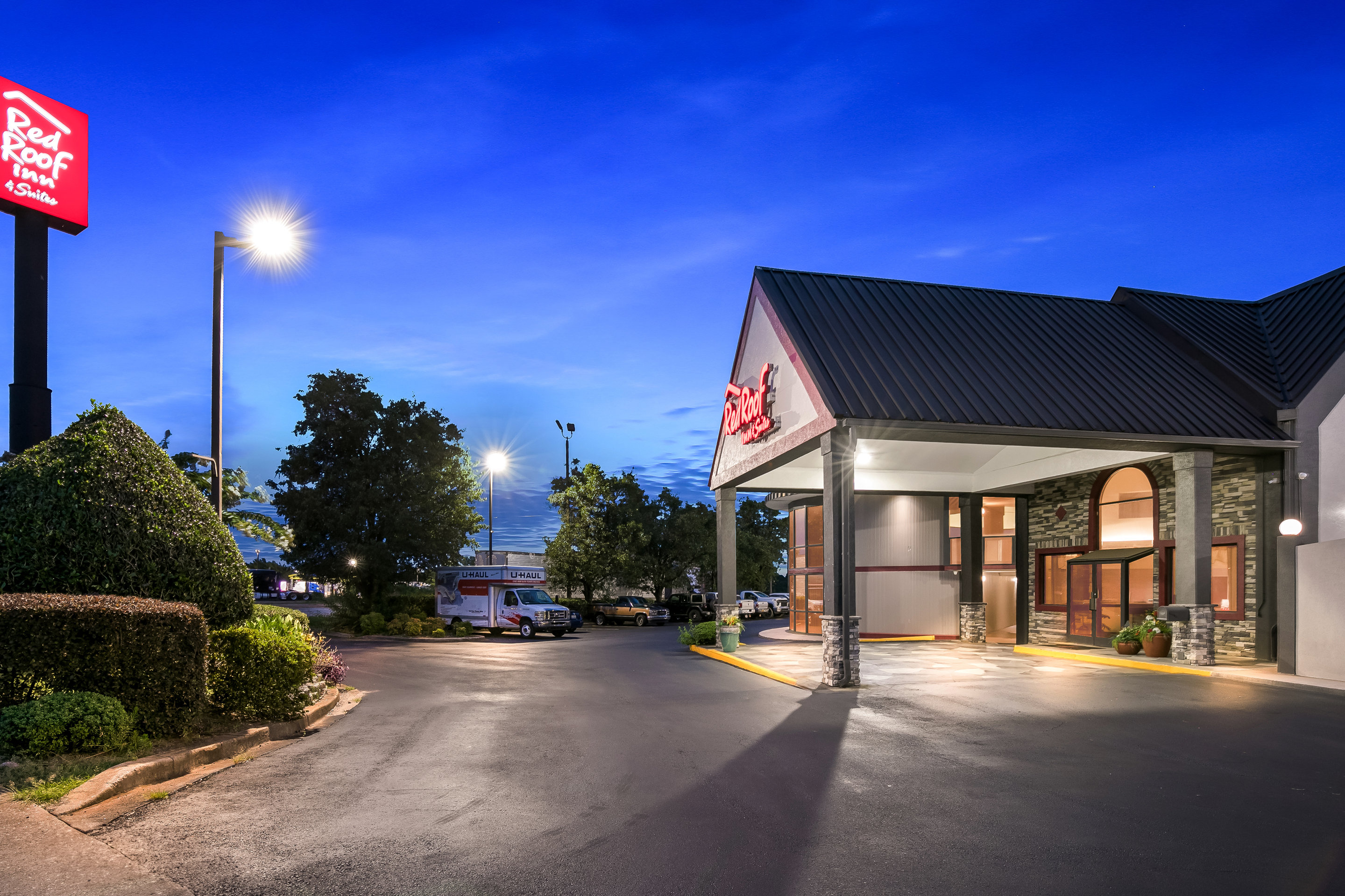Red Roof Inn and Suites Duncan 18/21