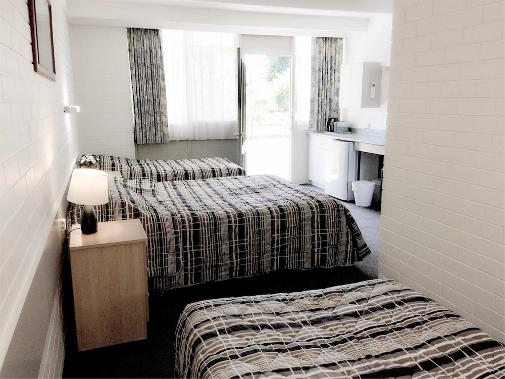 Eureka Lodge Motel 18/50
