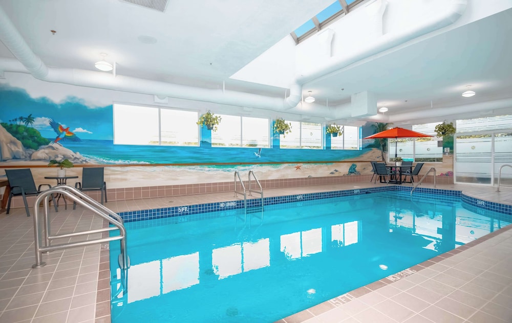 Coast Abbotsford Hotel And Suites 22/50