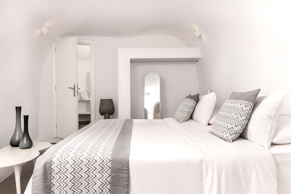 Caldera Premium Villas 10/70