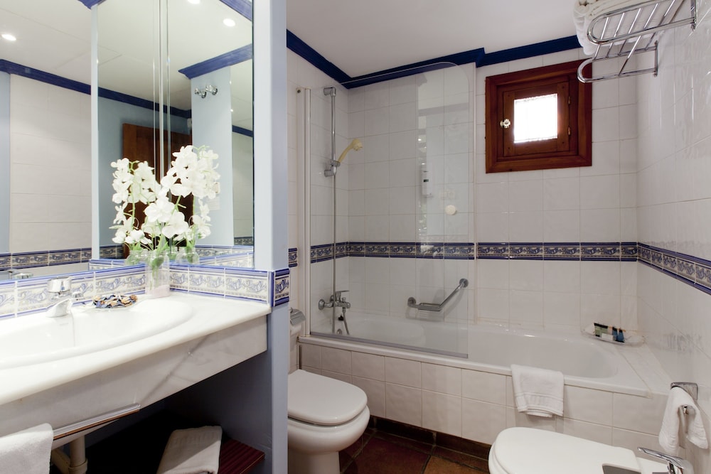 Casona de La Reyna 24/55