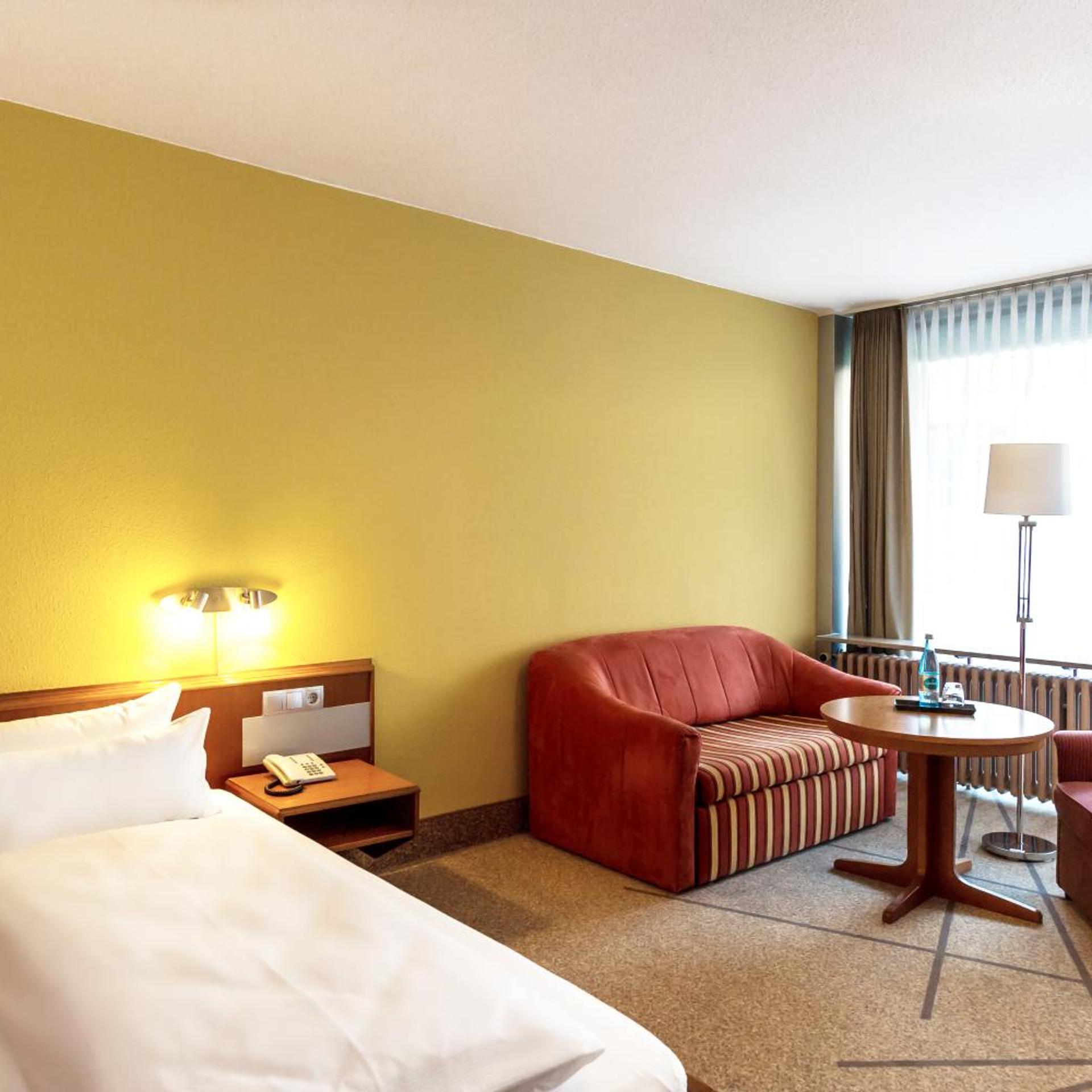 Single, Hotel Frankenland 2/6