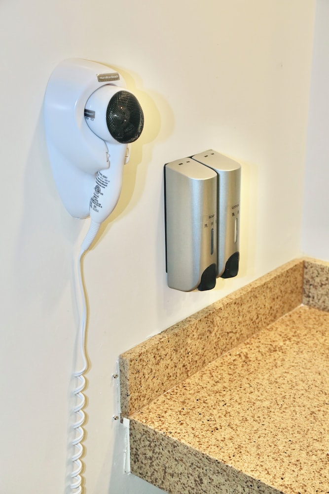 Alhambra Hotel 27/50