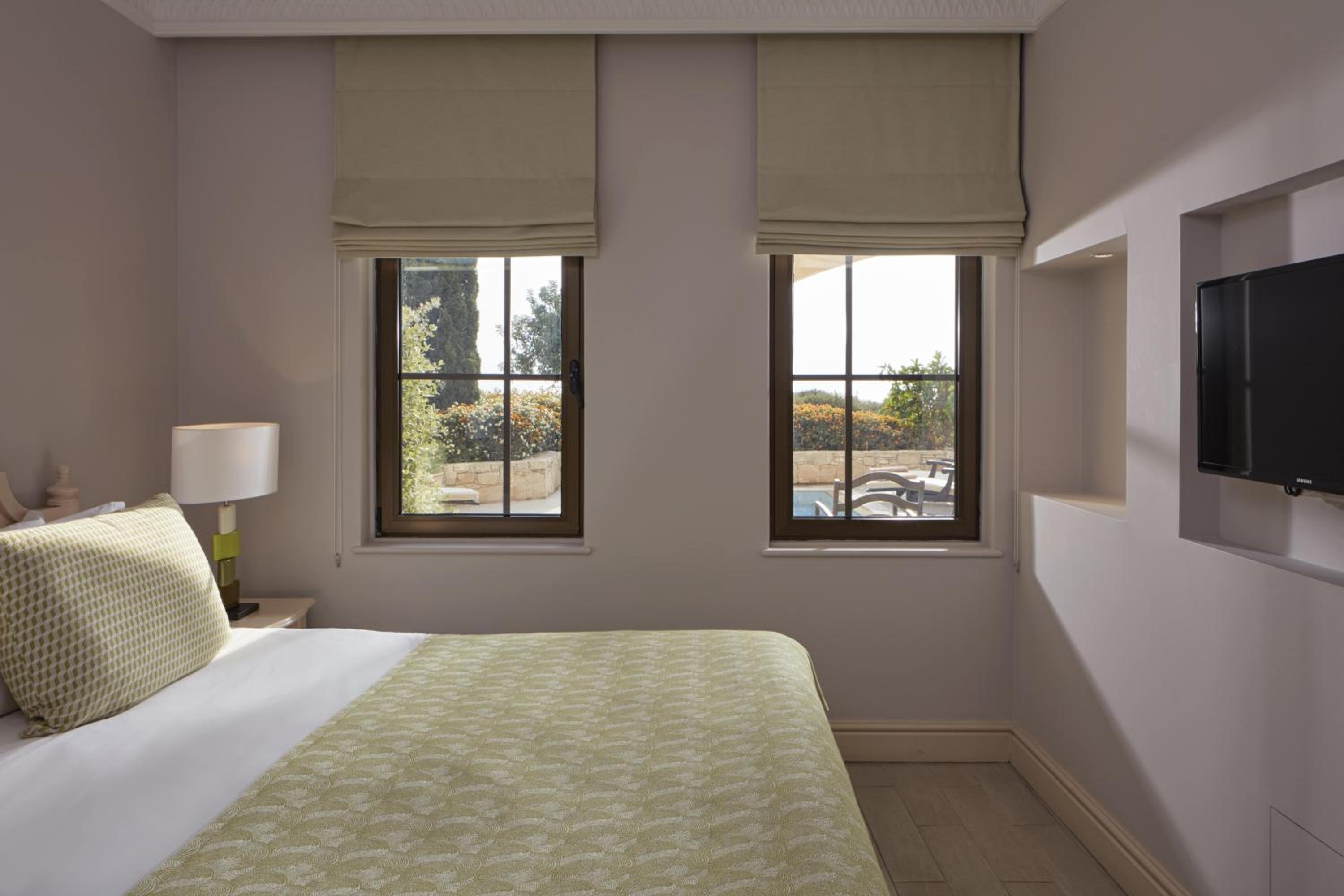 1 Bedroom, Suite, Queen Bed, Golf and Sea View, 2 Sofa, Private Pool