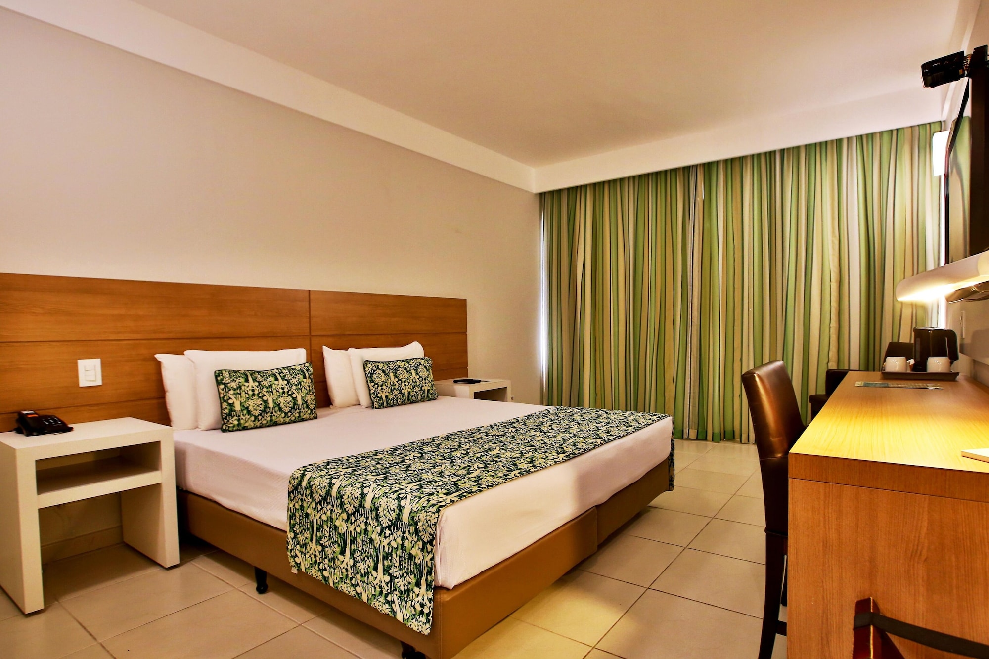 SUPERIOR, DOUBLE BED