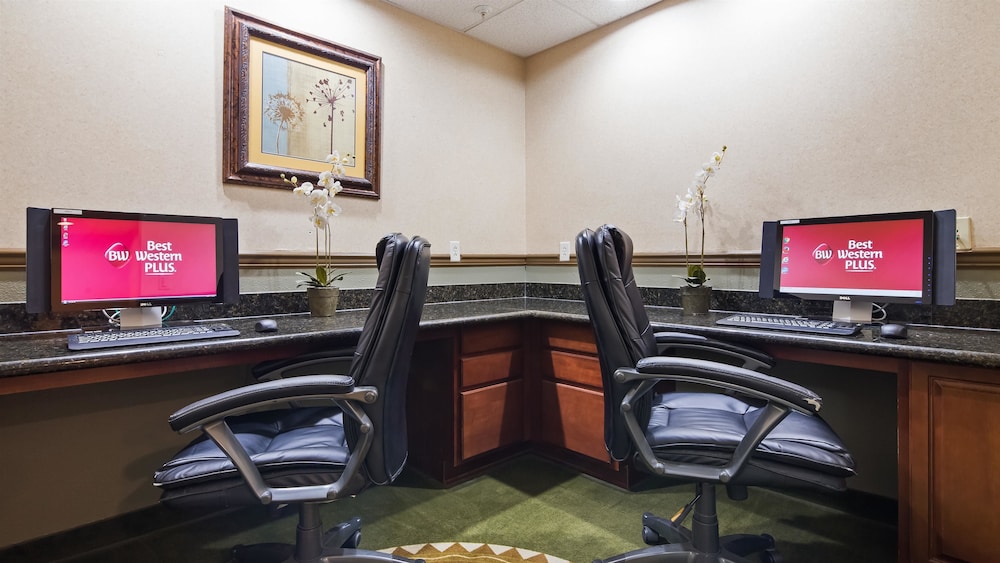 Best Western Plus Montezuma Inn & Suites 23/24