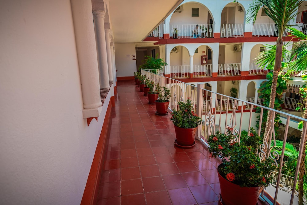 Hotel Encino Centro Puerto Vallarta photo5