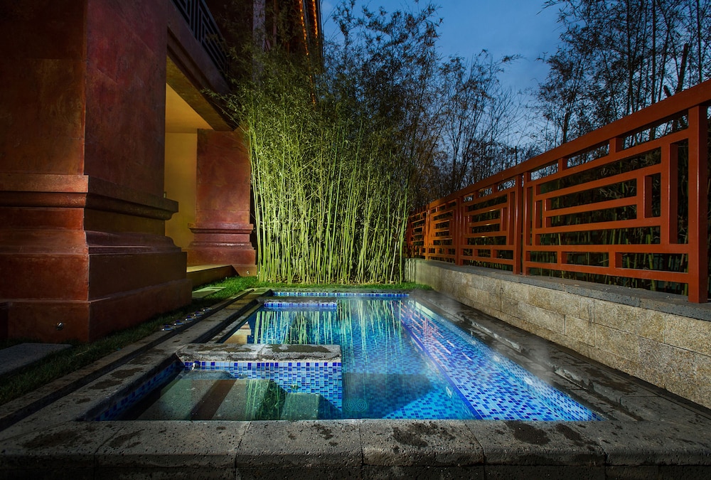 Grand Bay Hotel Beijing 34/70