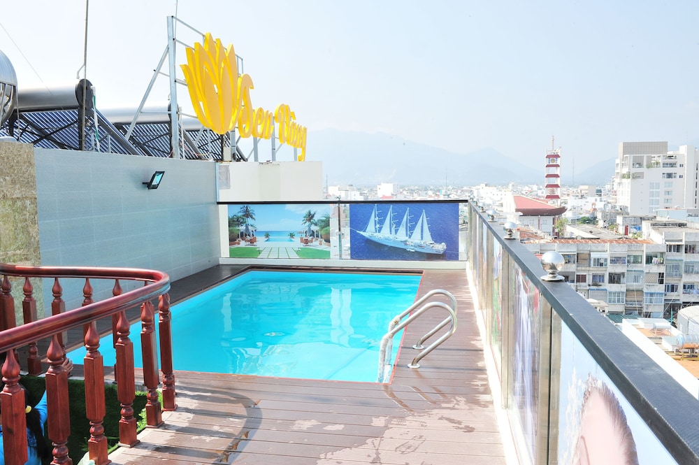 Sen Vang Luxury Hotel 42/50