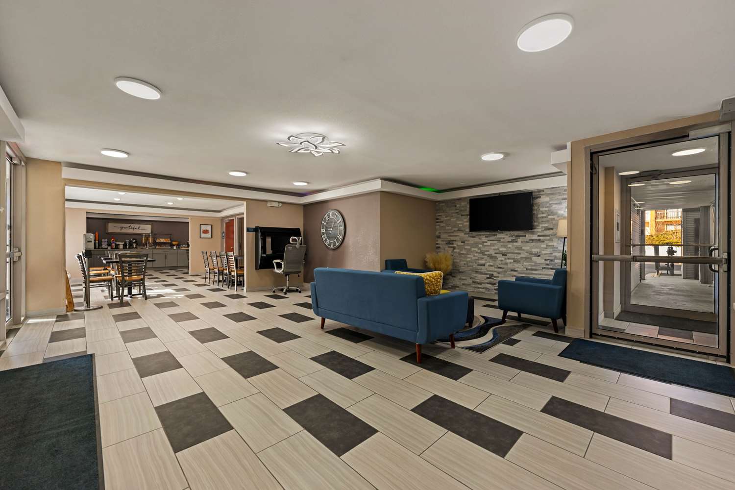 Econo Lodge Rockford Casino Area 2/37