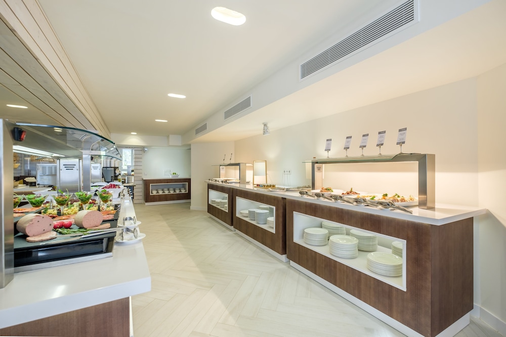 Barcelo Portinatx - Adults Only 16/67