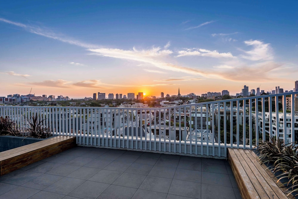 Oaks Melbourne South Yarra Suites 35/44