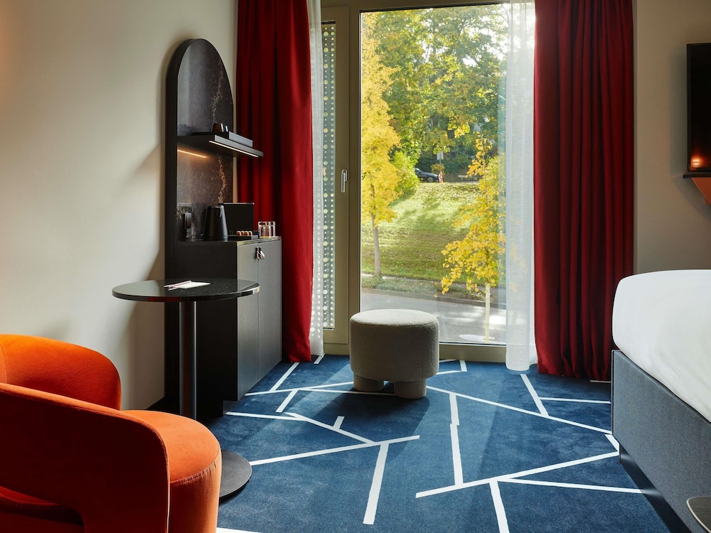 TRIBE Baden-Baden 42/50