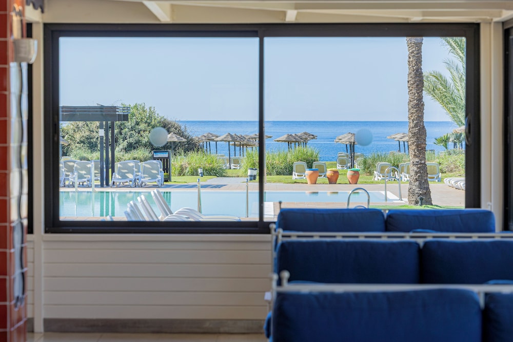Impressive Playa Granada 52/75