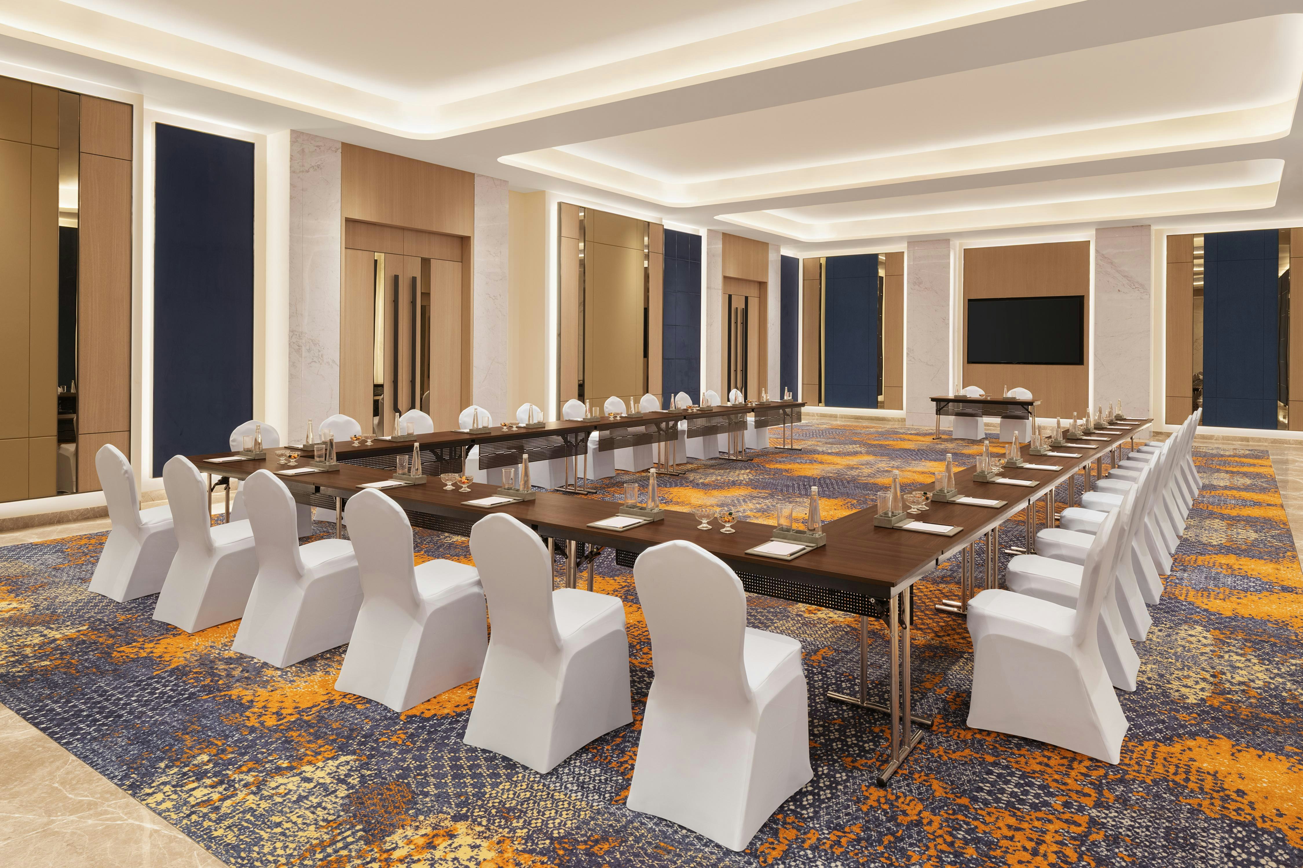 Hilton Garden Inn Surat City Centre 24/28