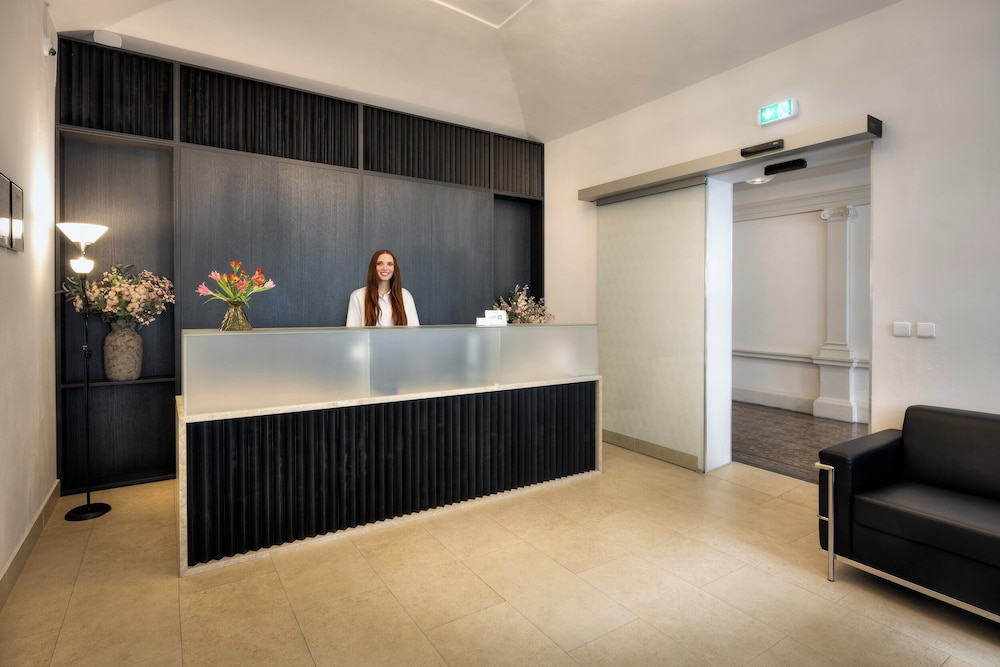 Unique Hotel Prague 9/64
