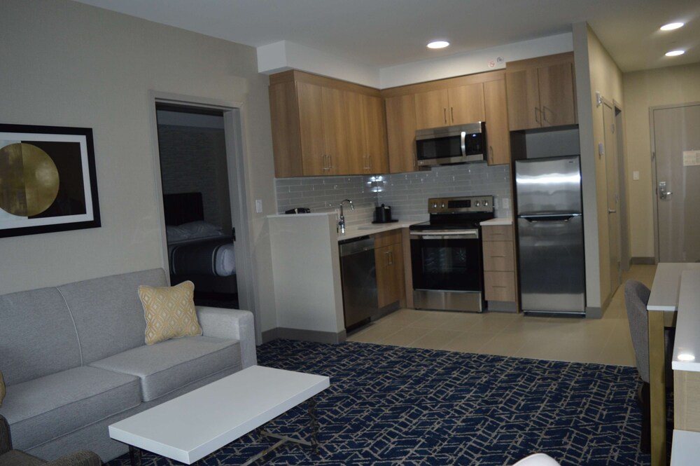 Best Western Premier Route 97 Vernon 7/47