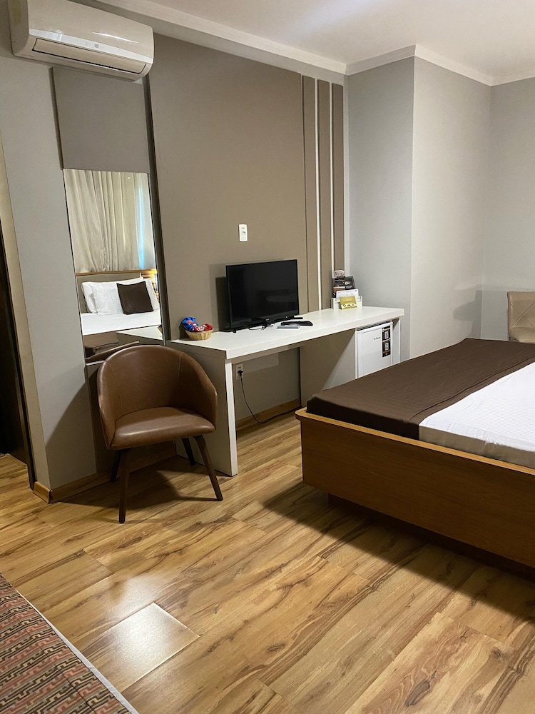 Master, Suite, King Bed، Class Hotel Alfenas 5/8
