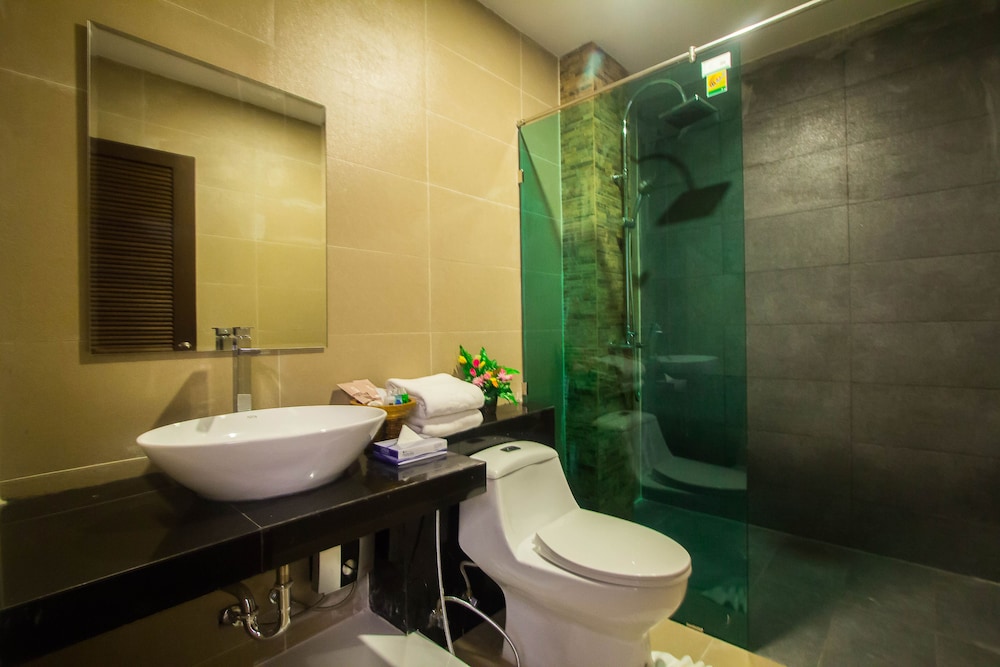Phi Phi Cliff Beach Resort 27/69