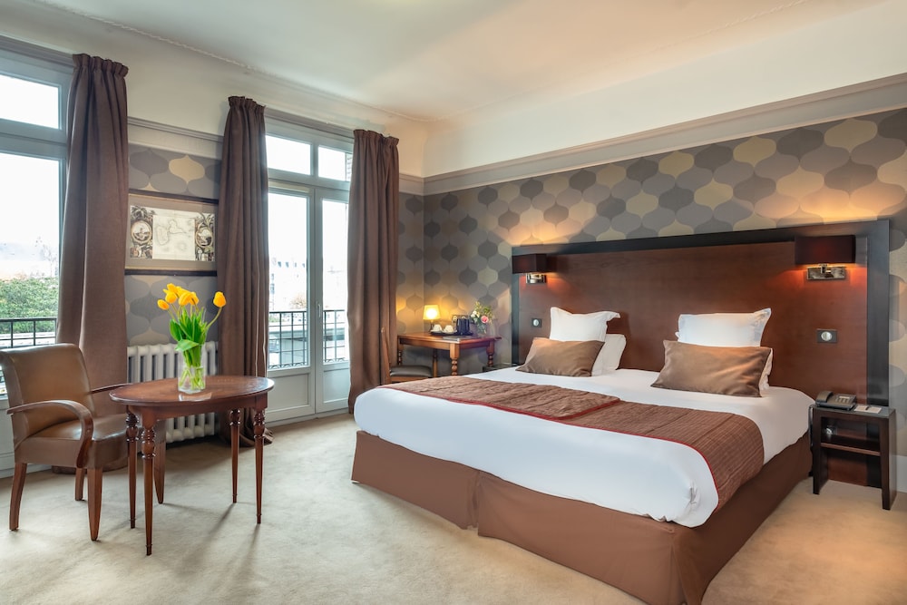 Le Grand Hotel de Tours 11/49