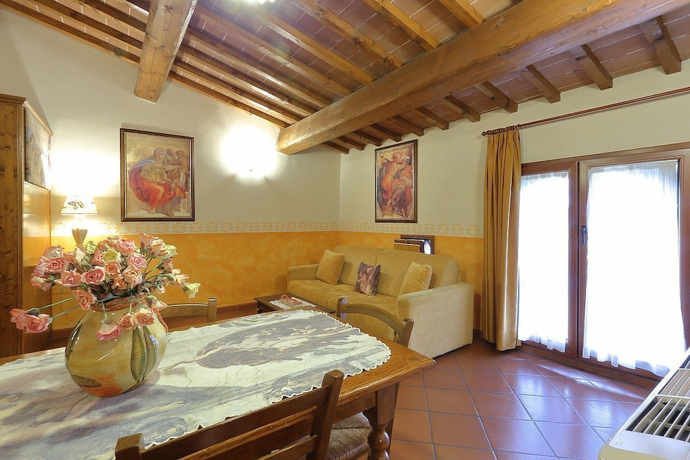 Borgo Di Villa Castelletti 47/62