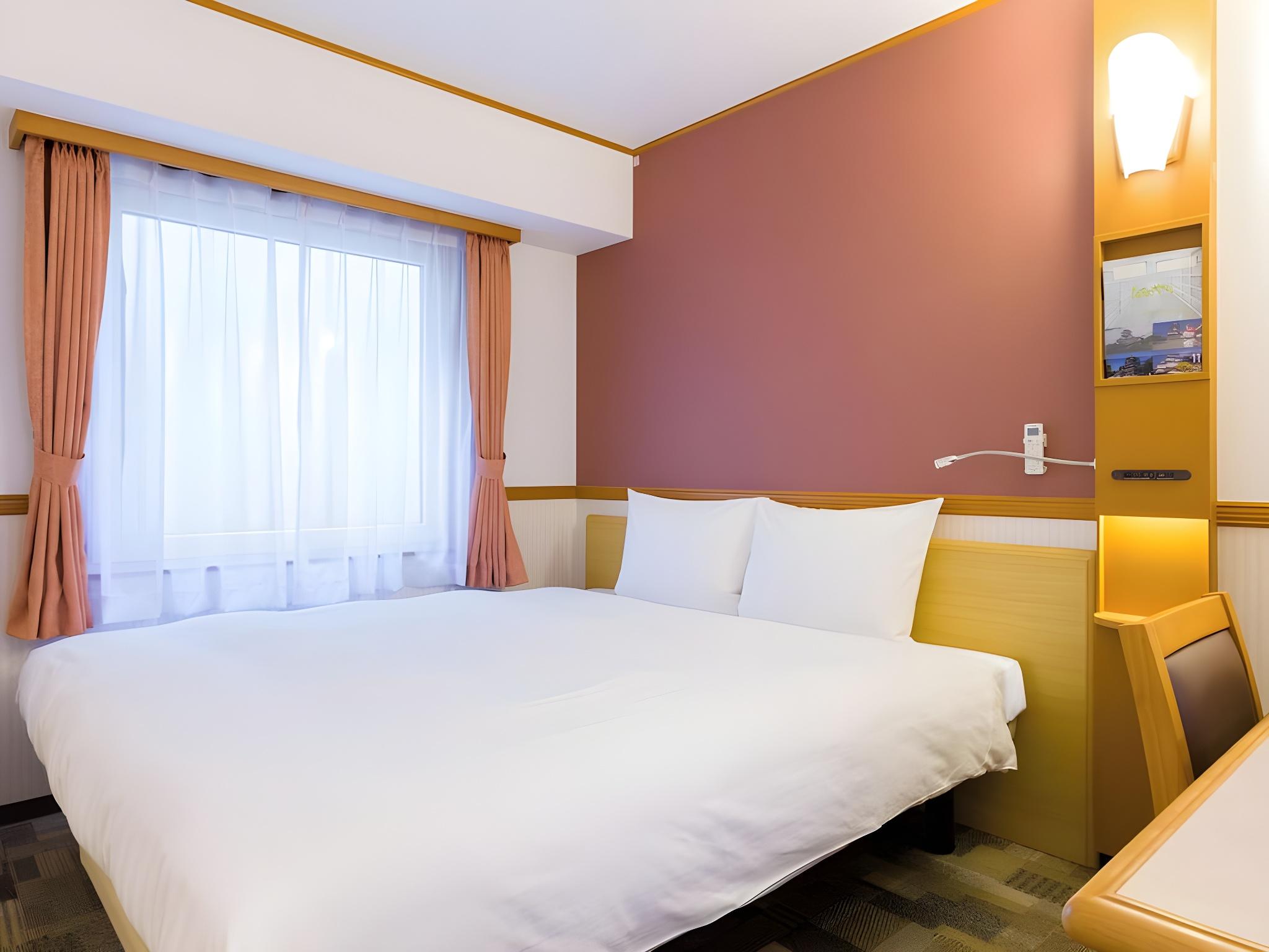 Deluxe, Double Bed, Electronic Cigarette Only, Smoking