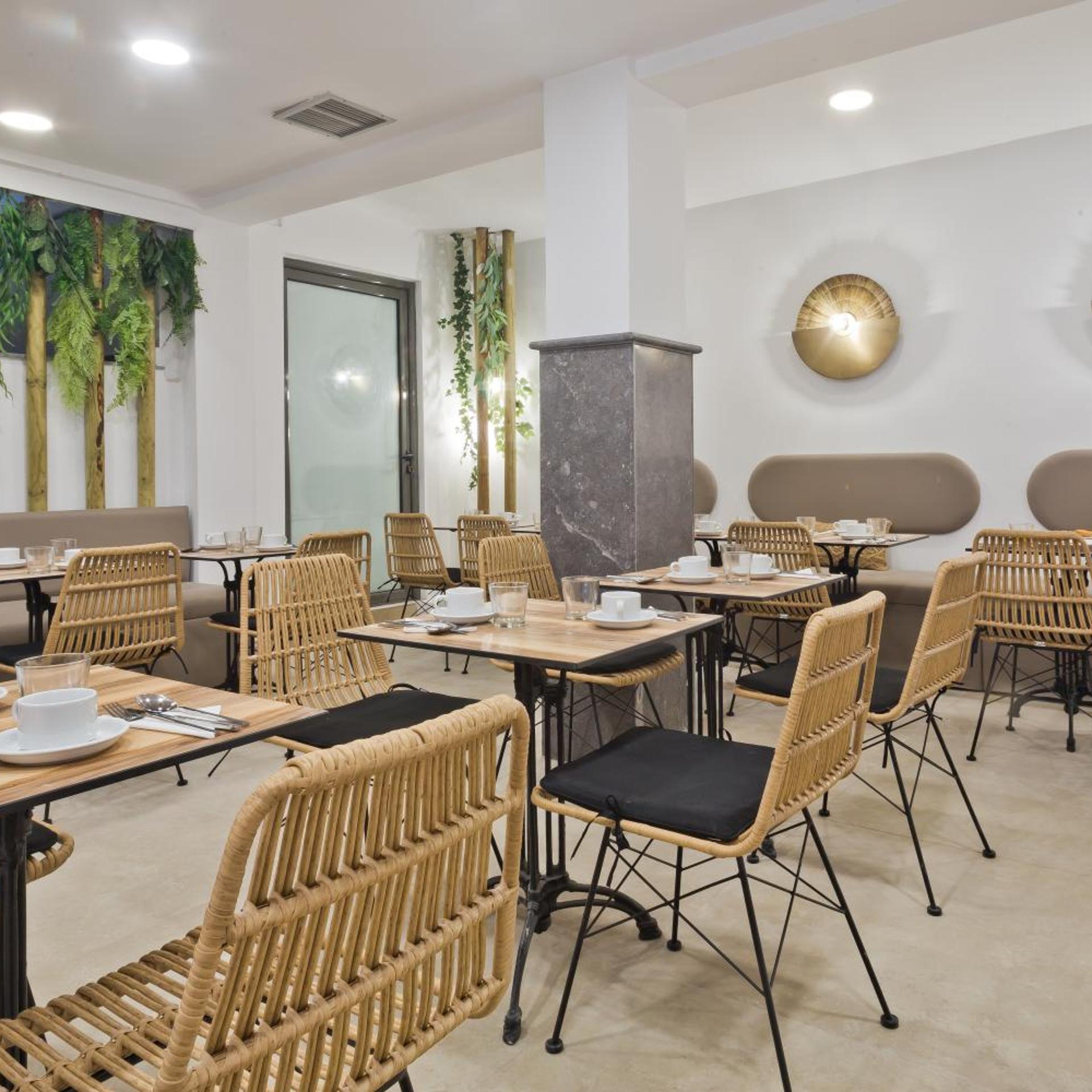 Diana Art Boutique Hotel 42/55