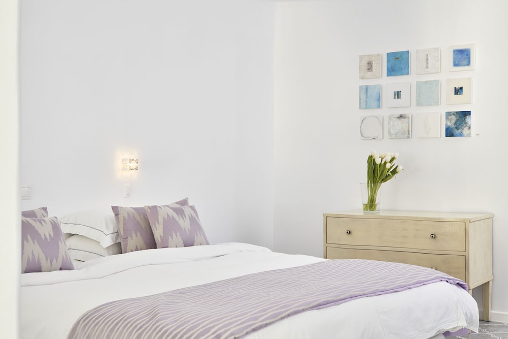 Astra Suites 9/50
