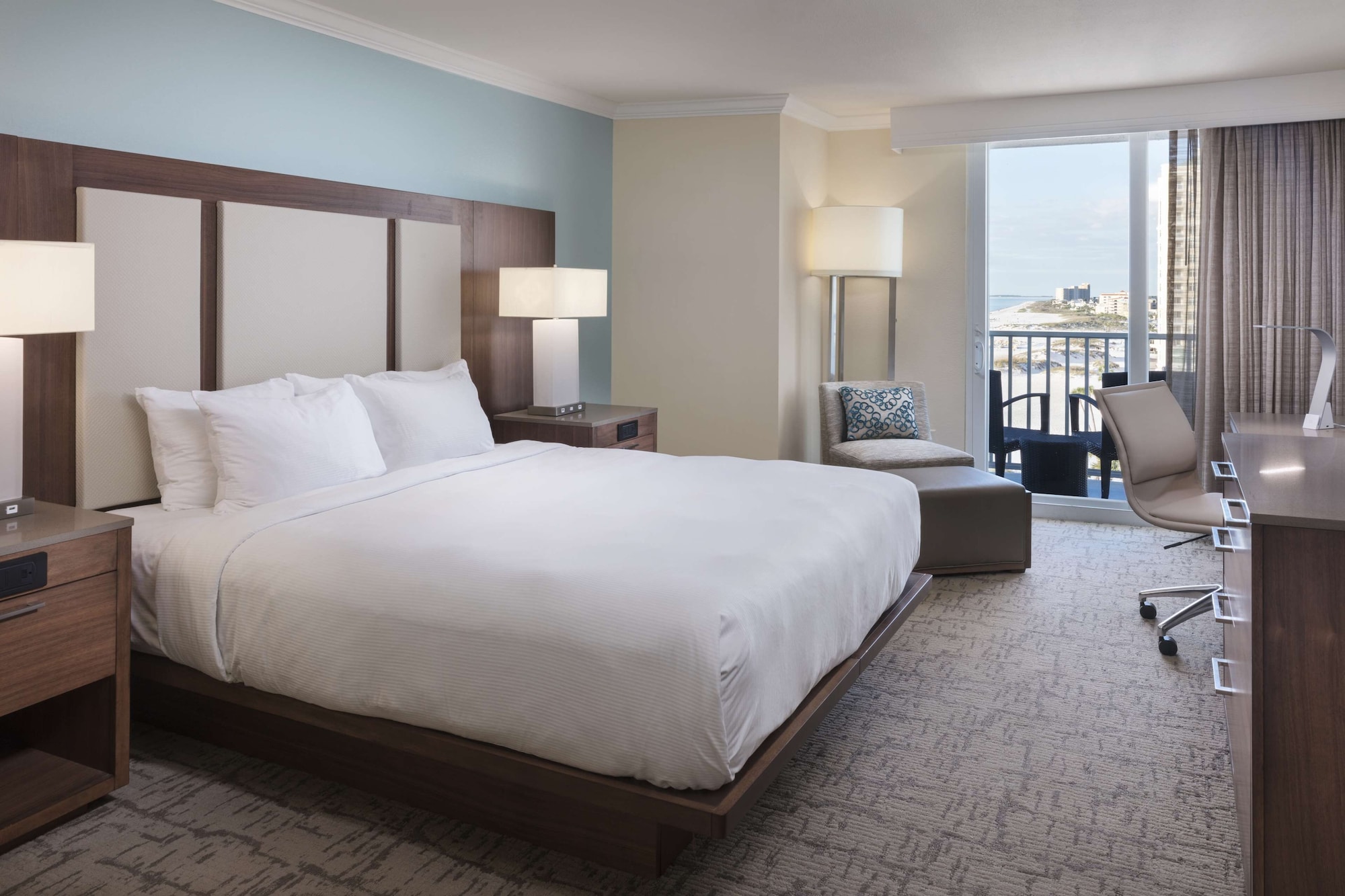 Interior, King Bed, No Balcony, Accessible