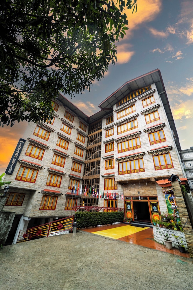 Yangthang Heritage 4/50