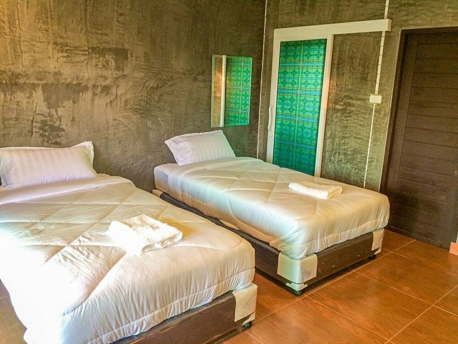 STANDARD, TWIN BEDS