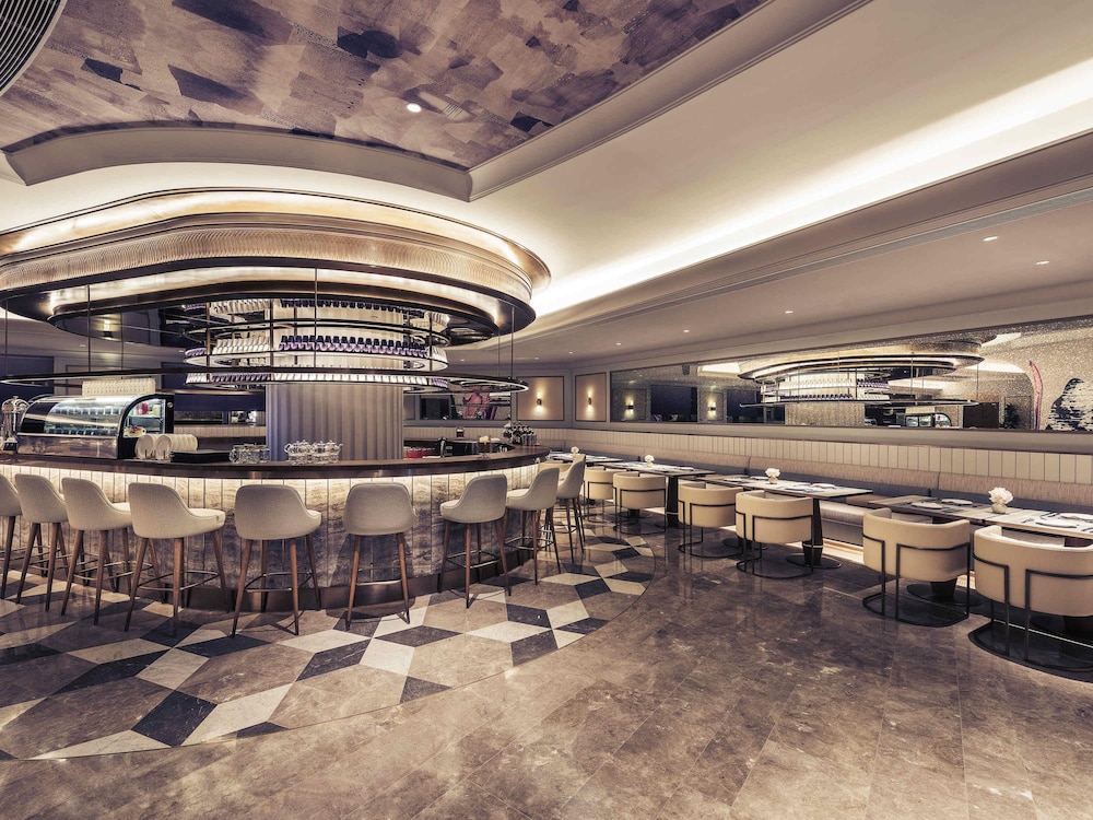 Mercure Hangzhou West Lake 53/59