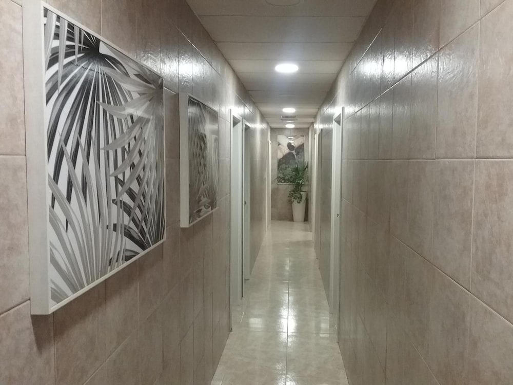 Residencia Cardona 37/57