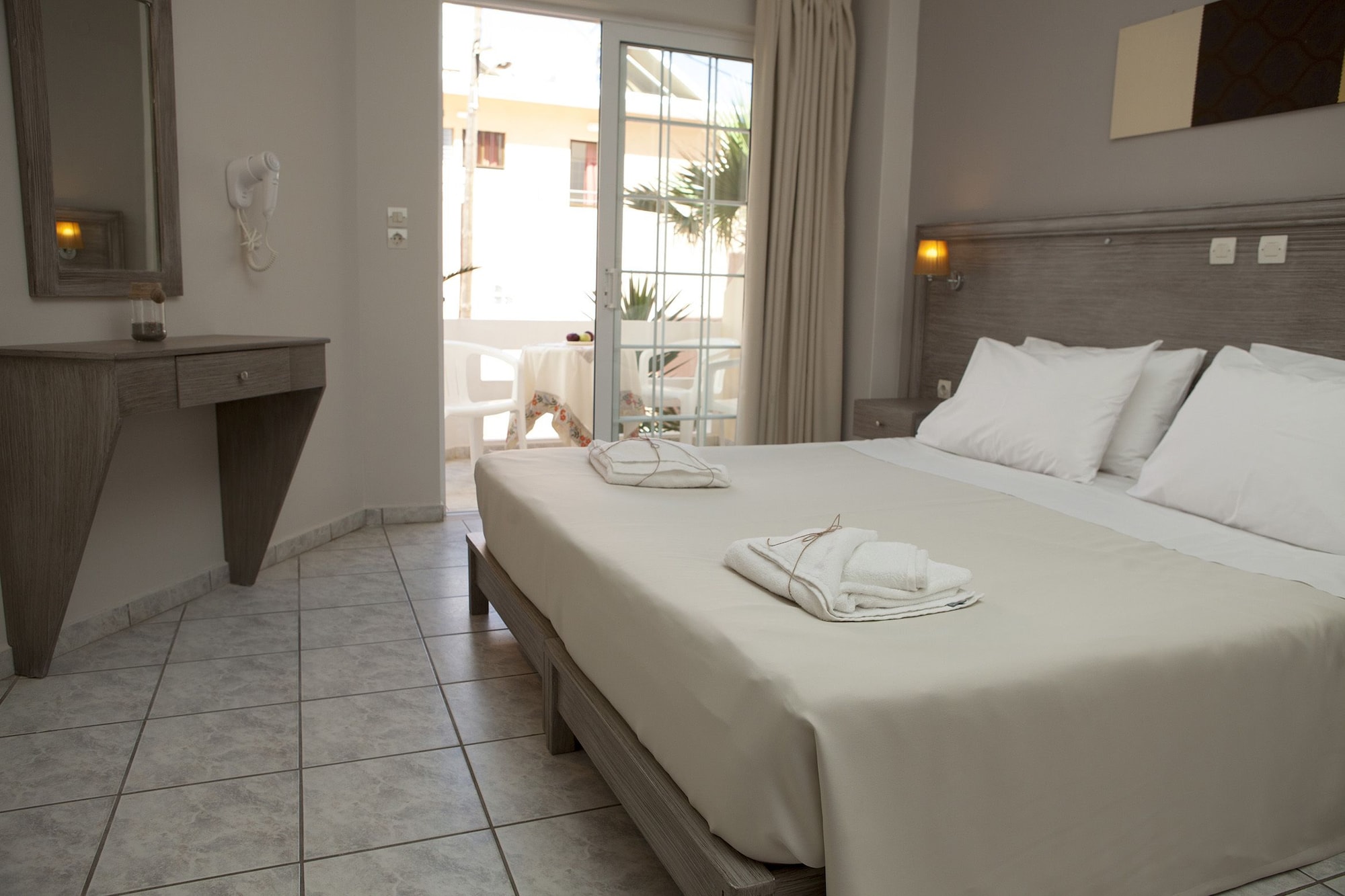 2 BEDROOMS, BASIC, APARTMENT