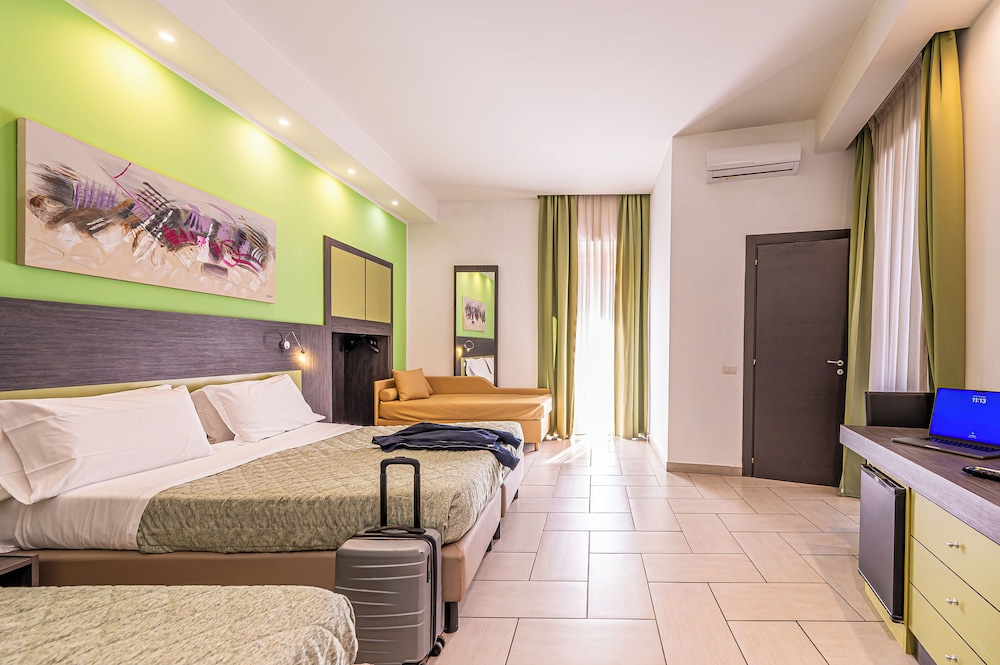 Napoli Suite Hotel 11/26