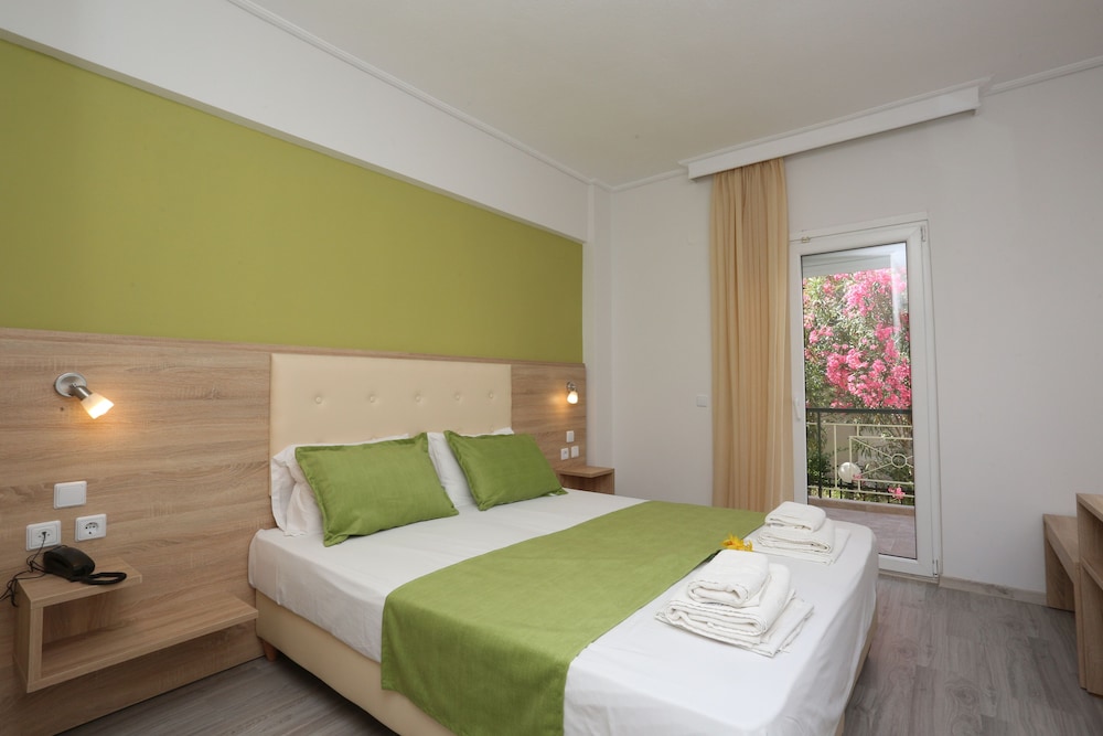 SUN HOTEL 14/55